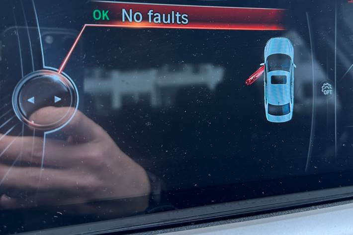 Sort BMW 3-Serie fra 2014