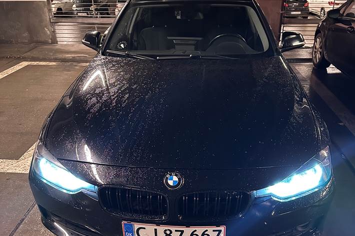 Sort BMW 3-Serie fra 2014