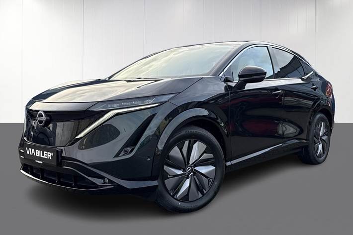 Grøn Nissan Ariya fra 2025 set udefra