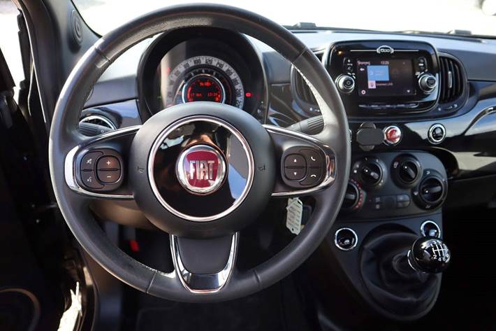 Sort Fiat 500C fra 2020