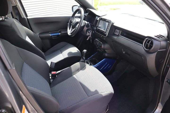 Grå Suzuki Ignis fra 2020