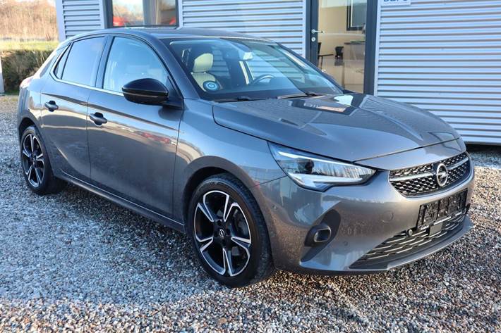 Grå Opel Corsa fra 2020 set udefra