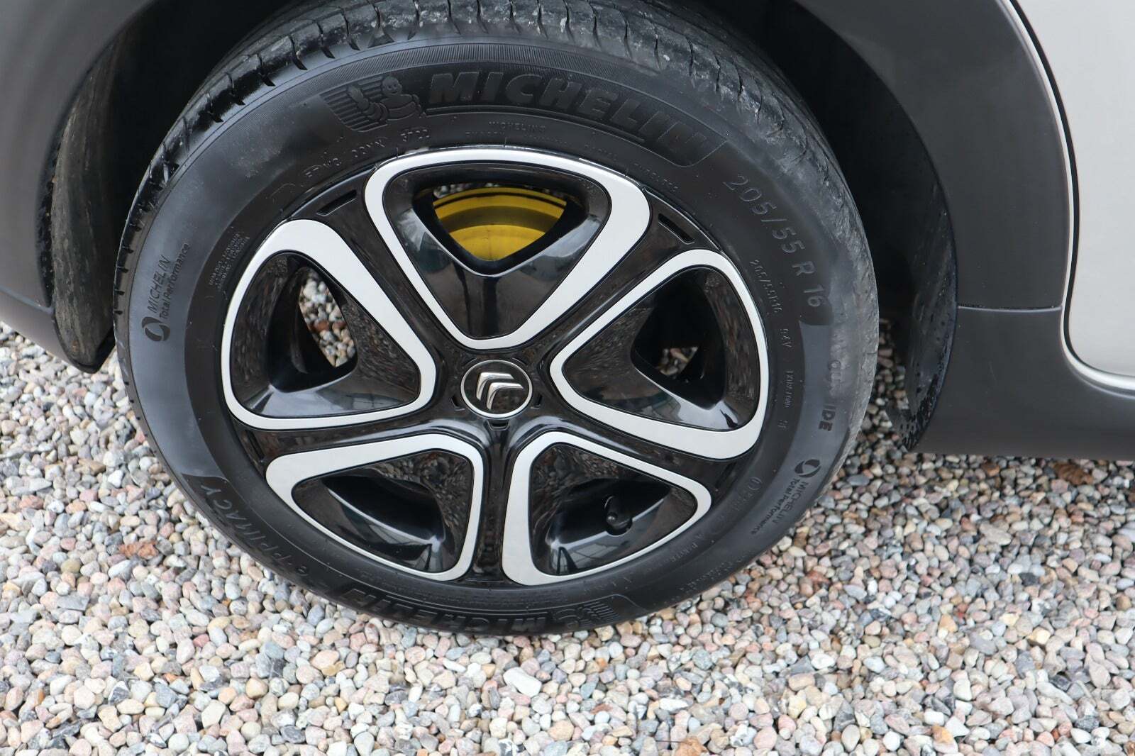 Grå Citroën C3 fra 2023