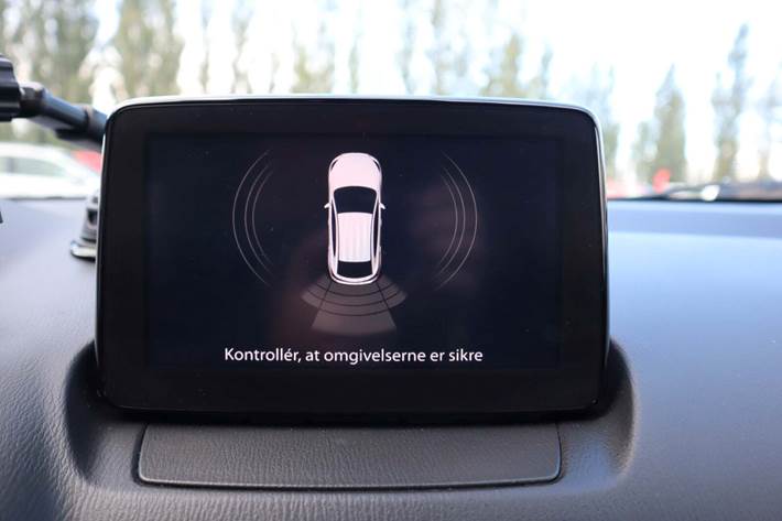 Blå Mazda CX-3 fra 2018