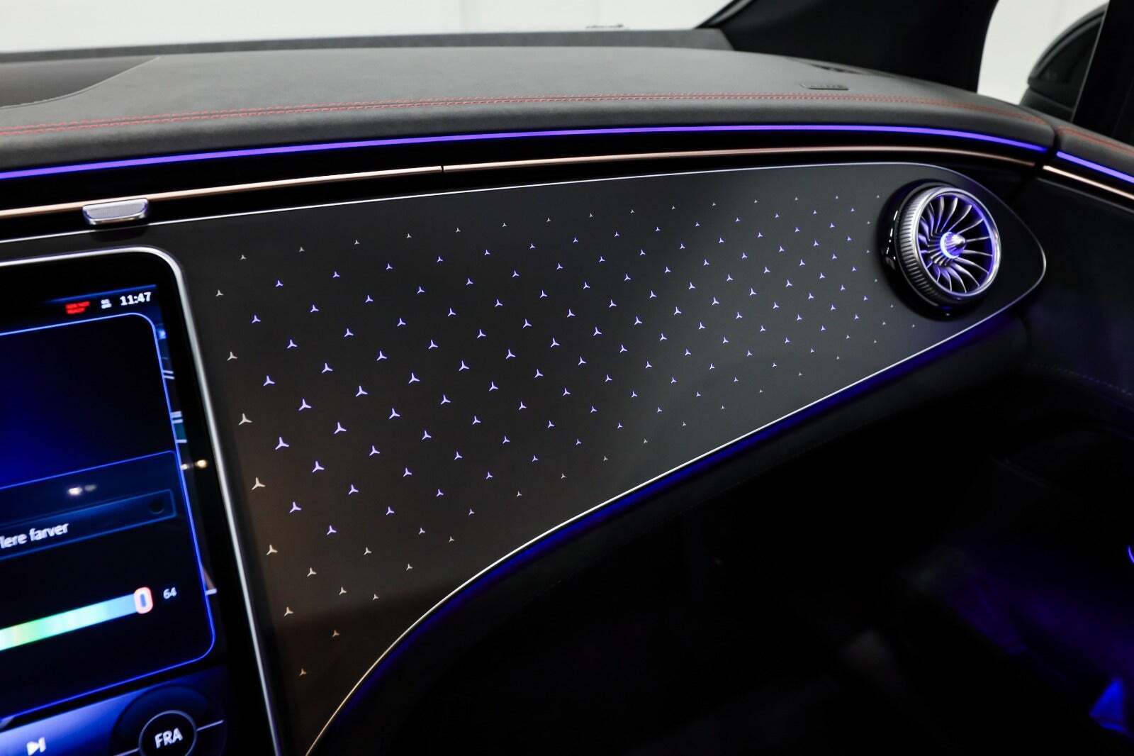 Grå Mercedes EQE350 fra 2024