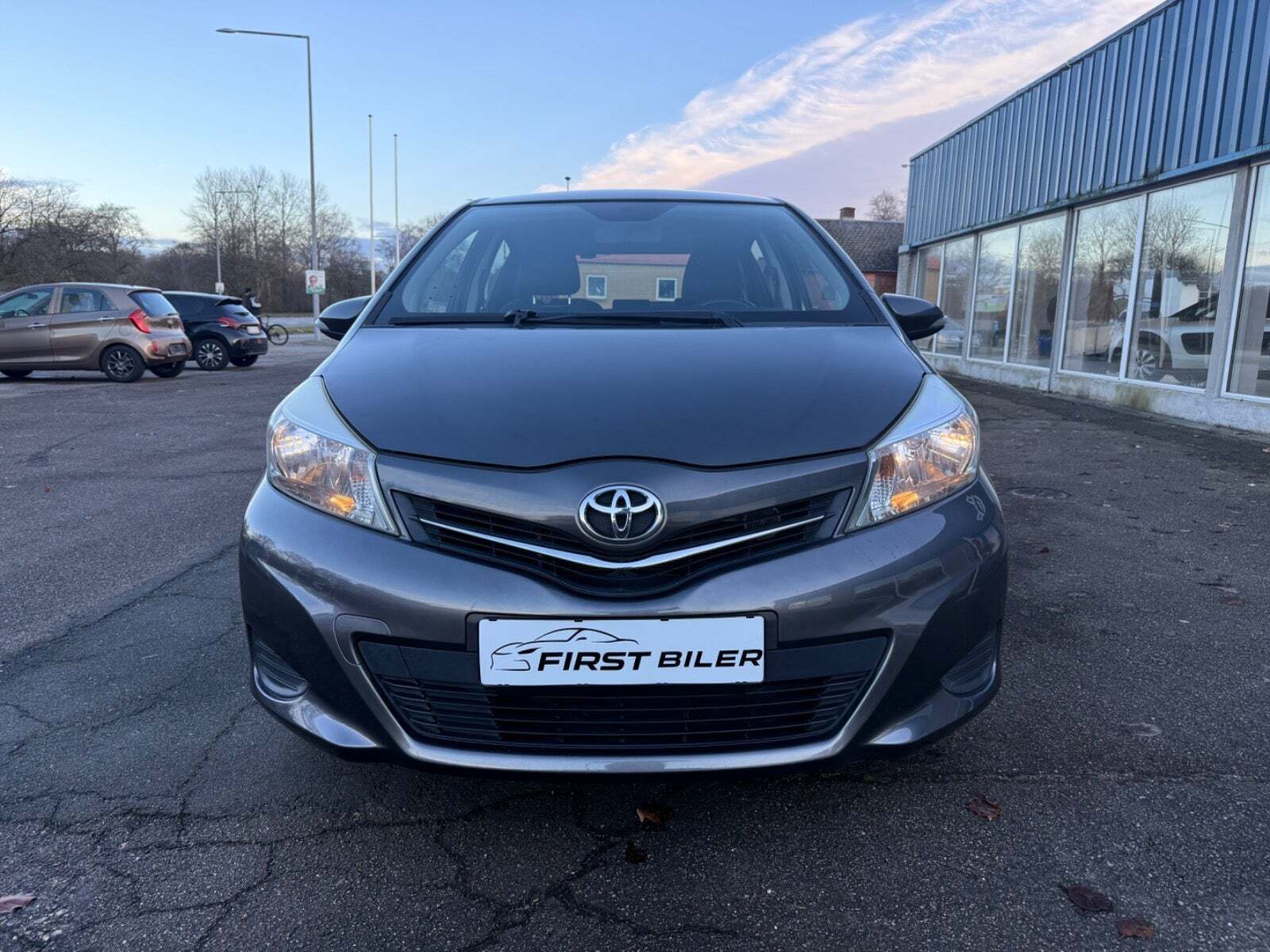 Toyota Yaris 1,0 VVT-i T2 Touch