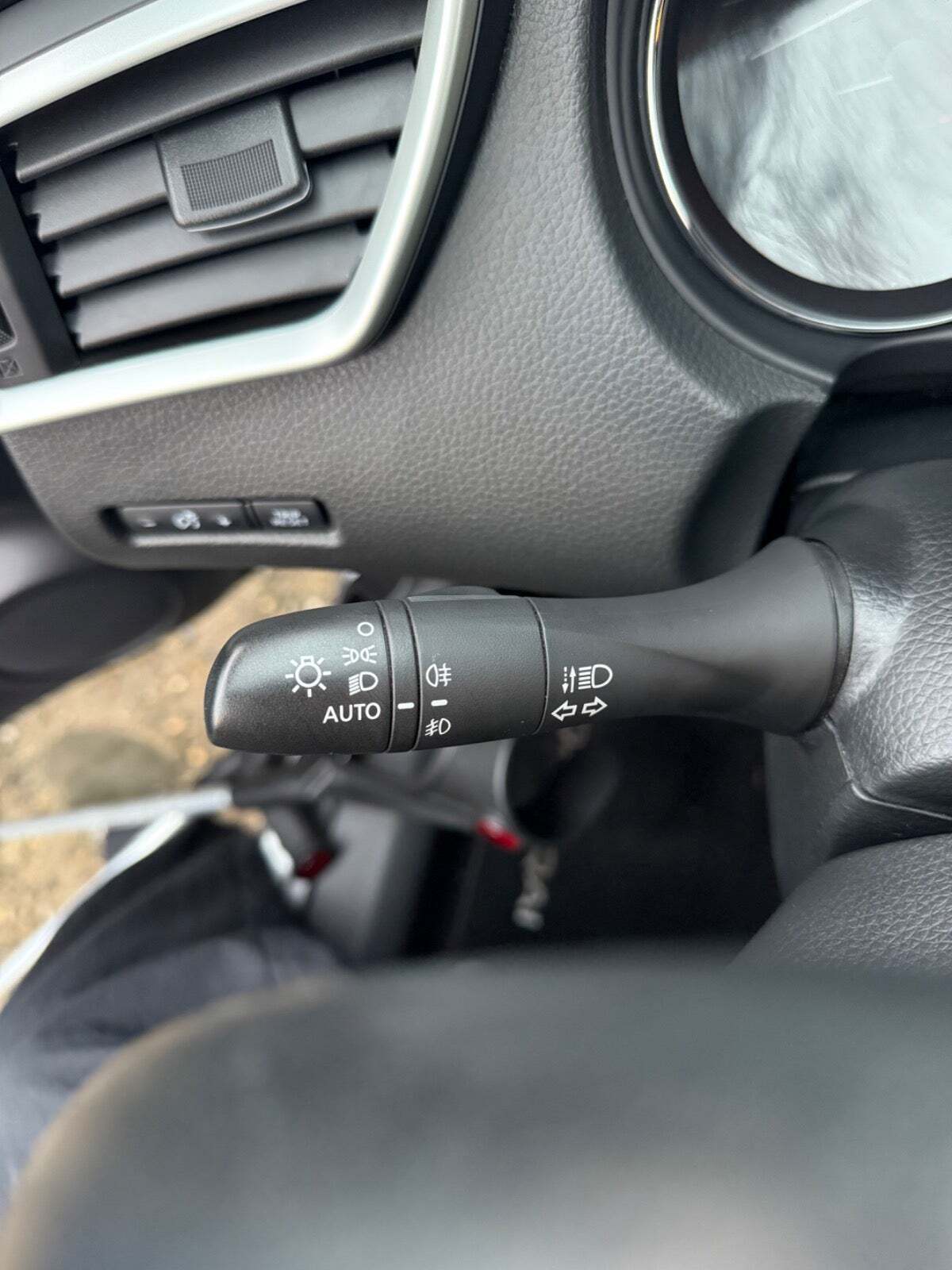 Grå Nissan Qashqai fra 2017