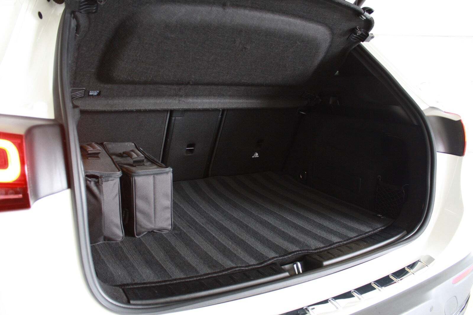 Hvid Mercedes EQA250 fra 2022