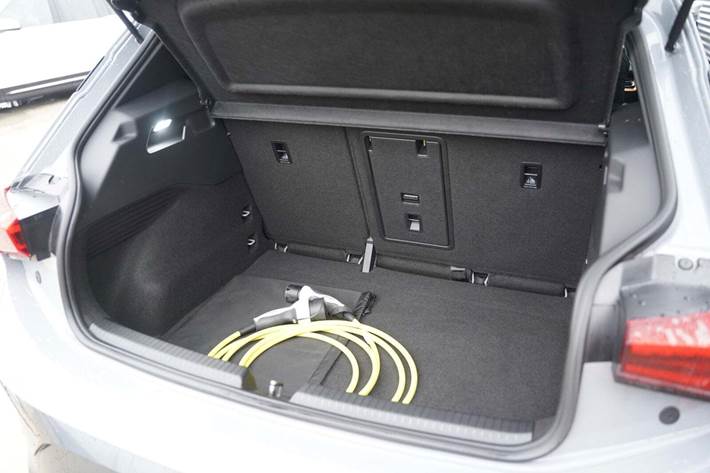 Grå Cupra Born fra 2022