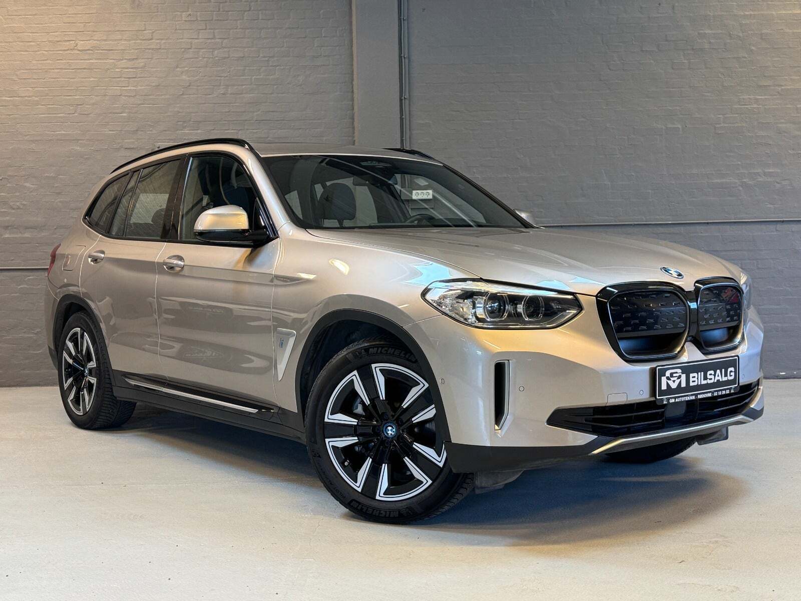 BMW iX3 Charged