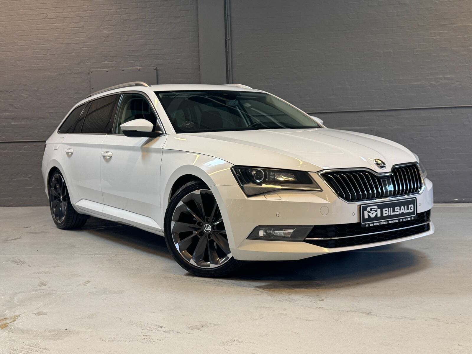 Skoda Superb 2,0 TDi 150 Style Combi DSG