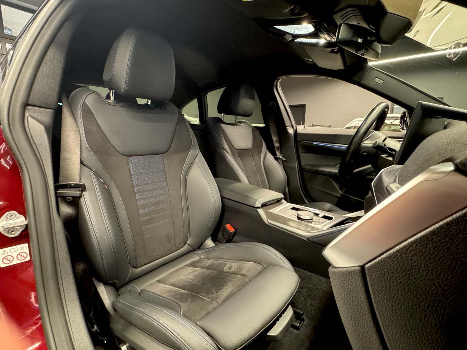 Rød BMW i4 fra 2024
