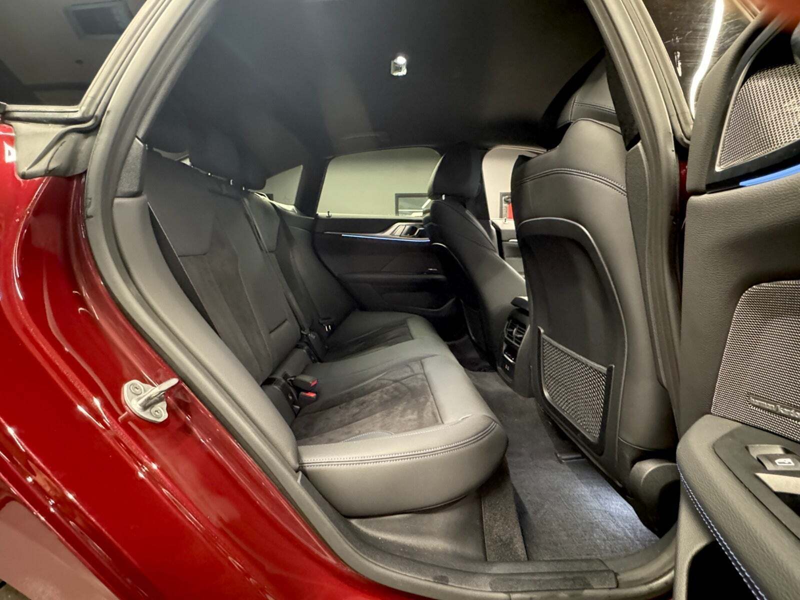 Rød BMW i4 fra 2024