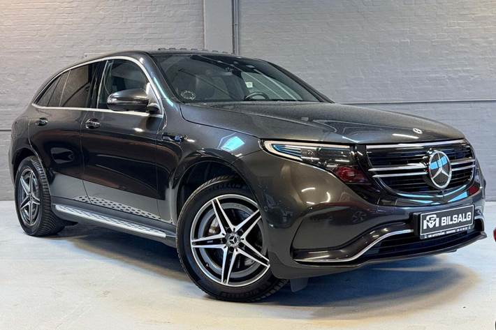Grå Mercedes EQC400 fra 2020 set udefra