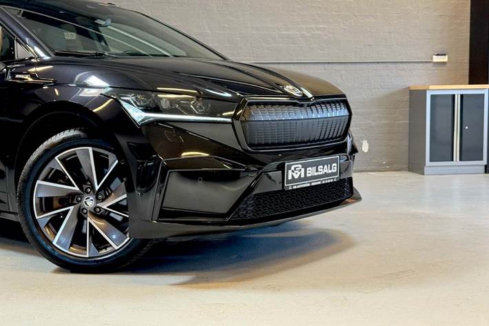 Sort Skoda Enyaq fra 2022
