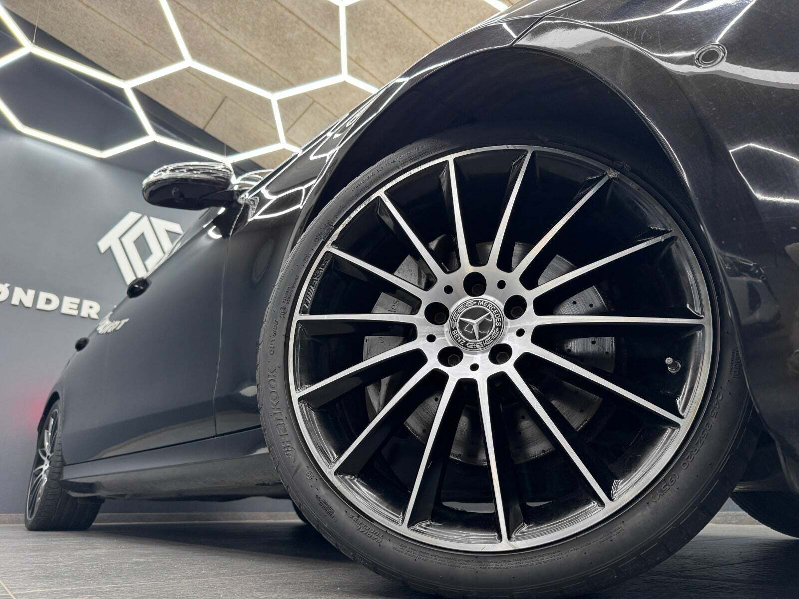 Mercedes E220 d 2,0 AMG Line stc. aut.