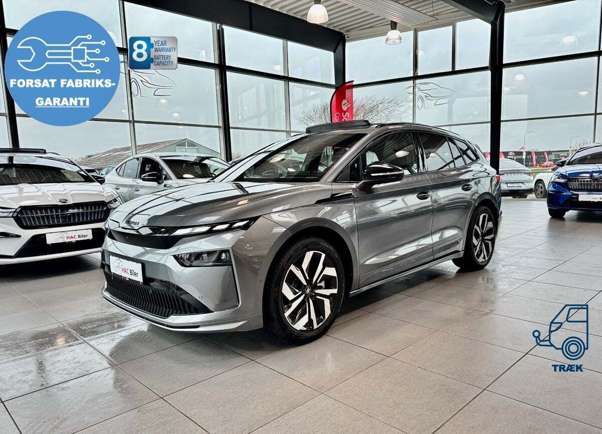 Grå Skoda Enyaq fra 2026 set udefra