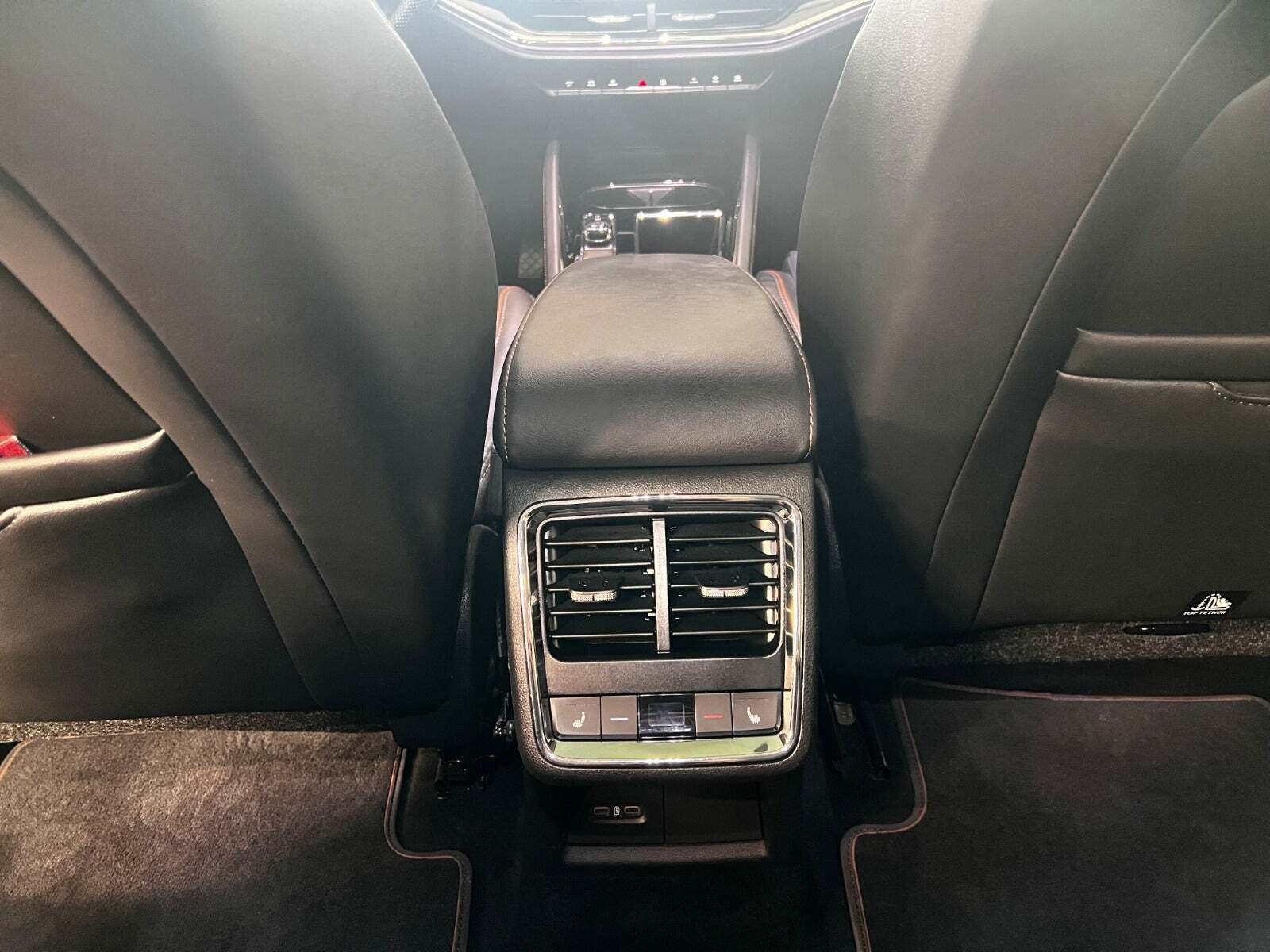 Sølv Skoda Enyaq fra 2021