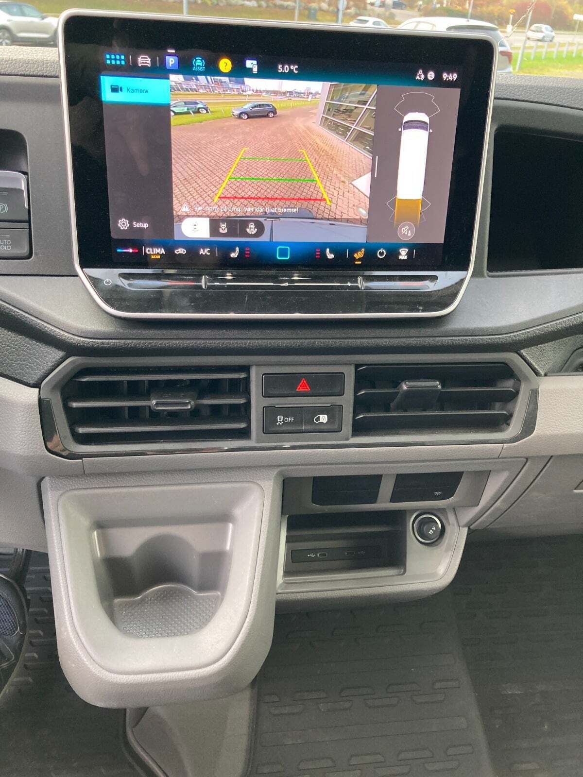 Hvid VW Crafter 35 fra 2025