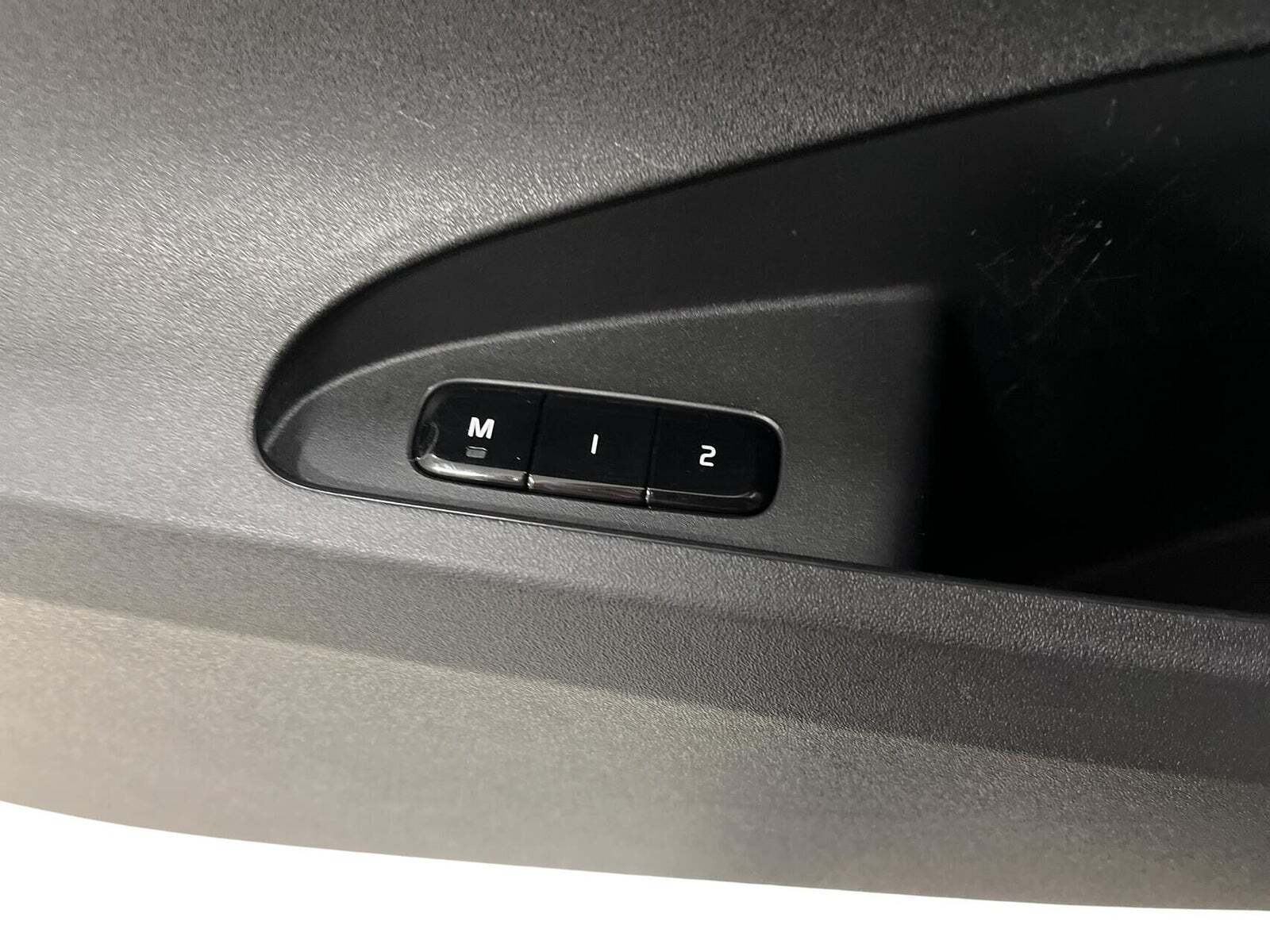 Sort Polestar 2 fra 2023