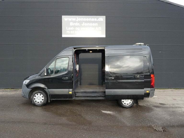 Mercedes Sprinter 319 3,0 CDi A2 Kassevogn aut. RWD