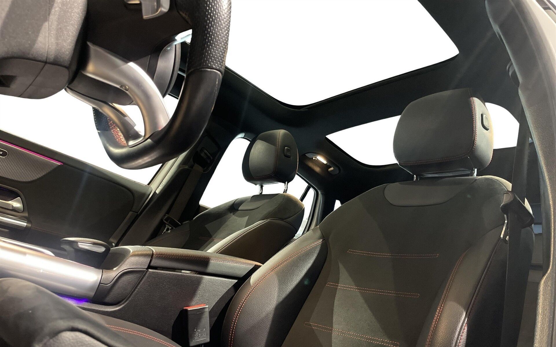 Hvid Mercedes EQA 250 fra 2021