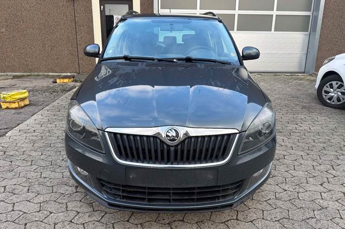 Sort Skoda Fabia fra 2015
