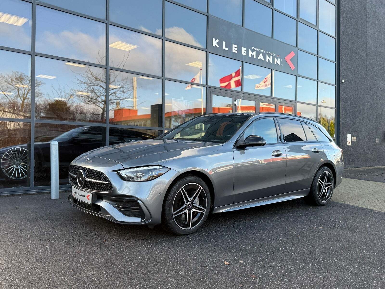 Mercedes C300 e 2,0 AMG Line stc. aut.