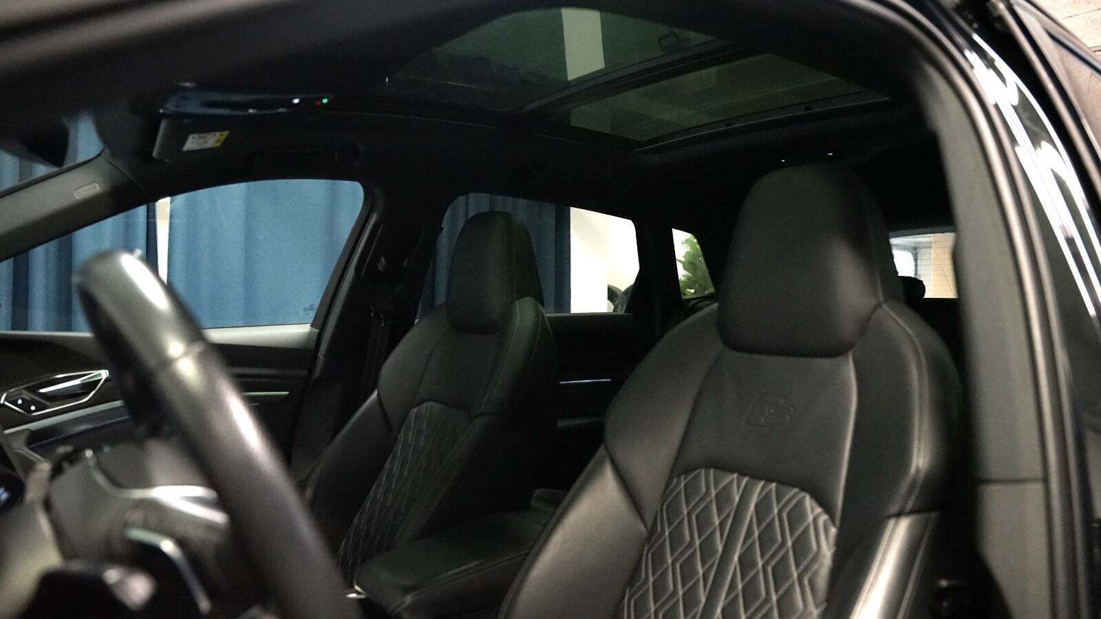 Audi e-tron 55 S-line quattro