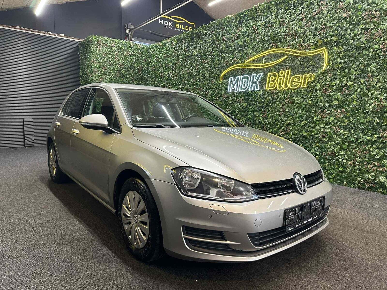 VW Golf VII 1,2 TSi 105 Trendline DSG BMT