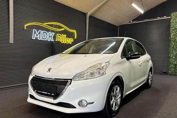 undefined Peugeot 208 fra 2012