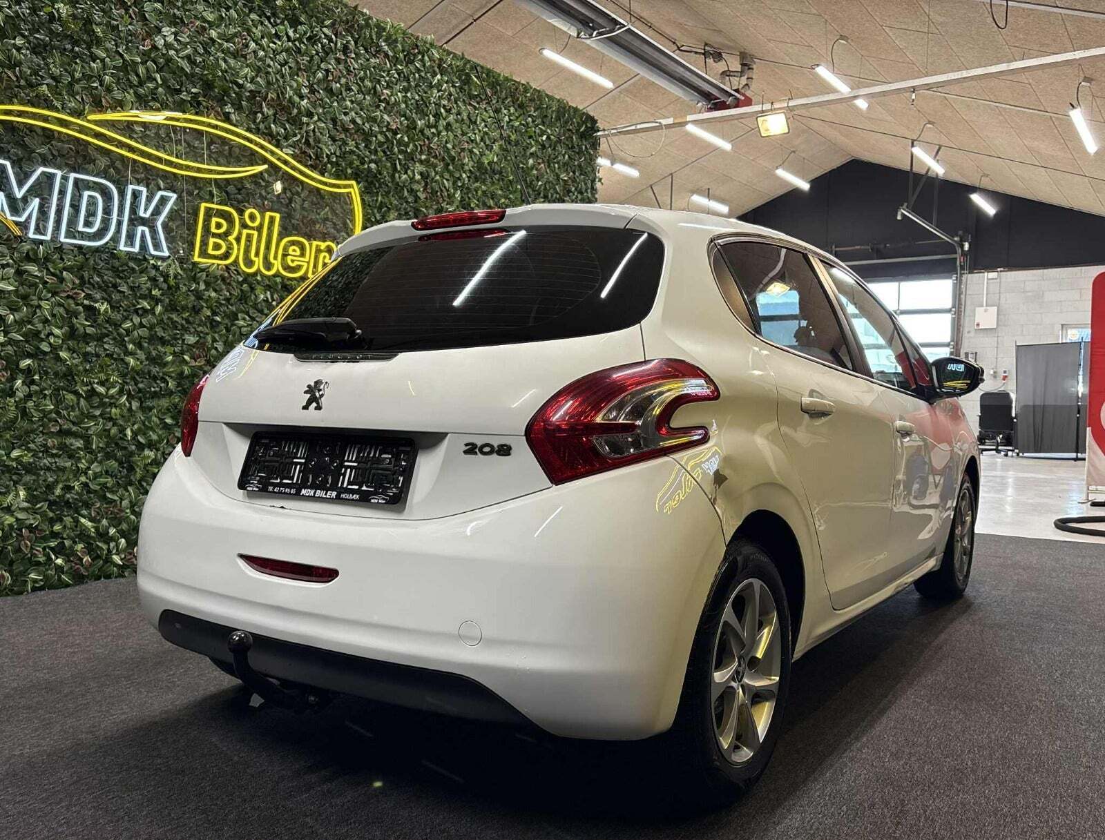undefined Peugeot 208 fra 2012