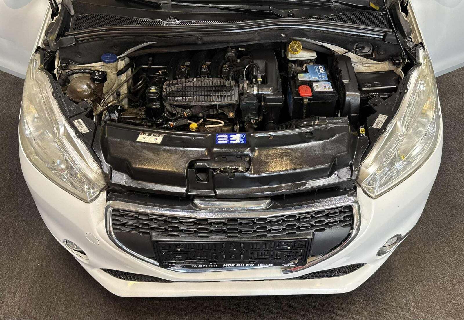 undefined Peugeot 208 fra 2012