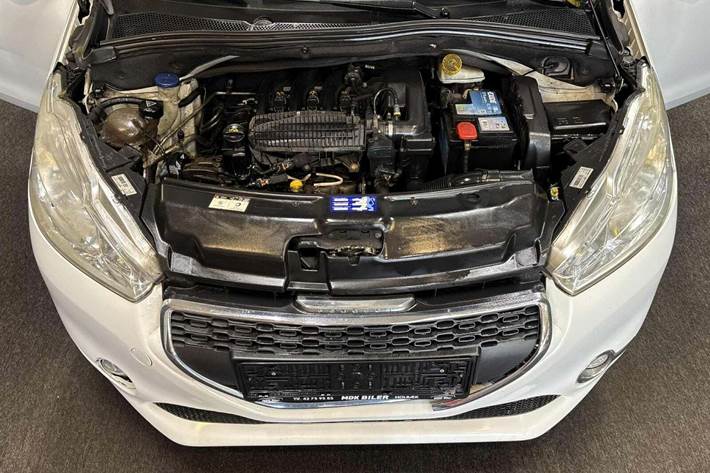 undefined Peugeot 208 fra 2012