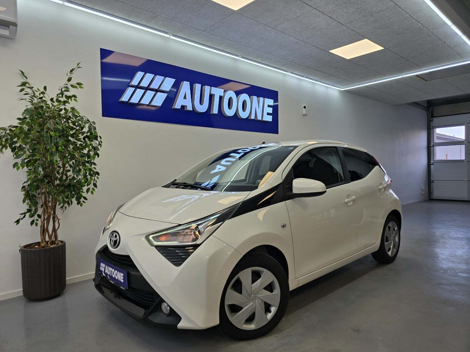 Toyota Aygo 1,0 VVT-i x-cellence