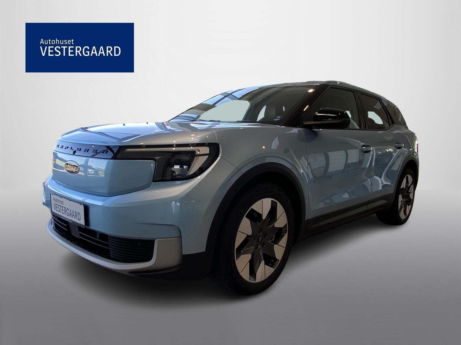 Ford Explorer 82 Premium Extended Range