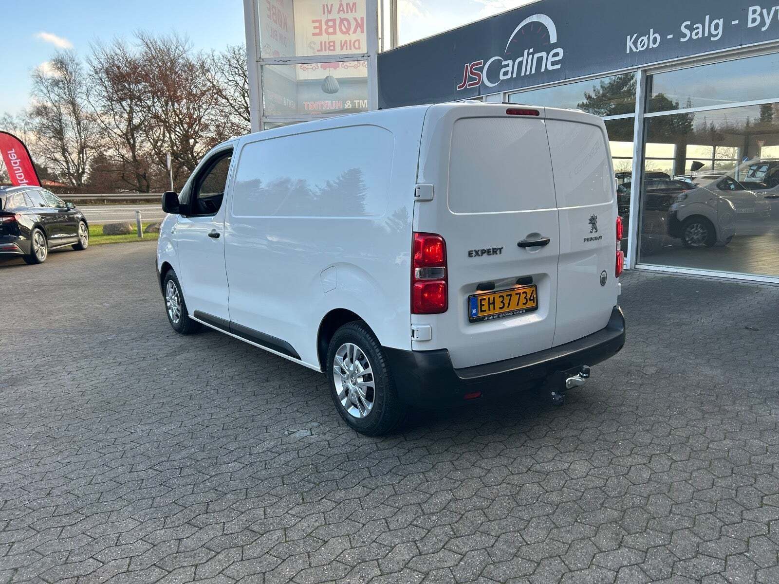 Hvid Peugeot e-Expert fra 2021