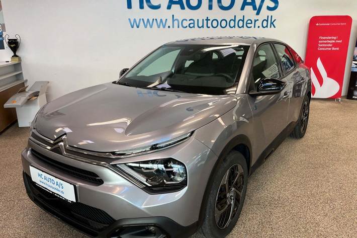 Sølv Citroën ë-C4 fra 2024 set udefra