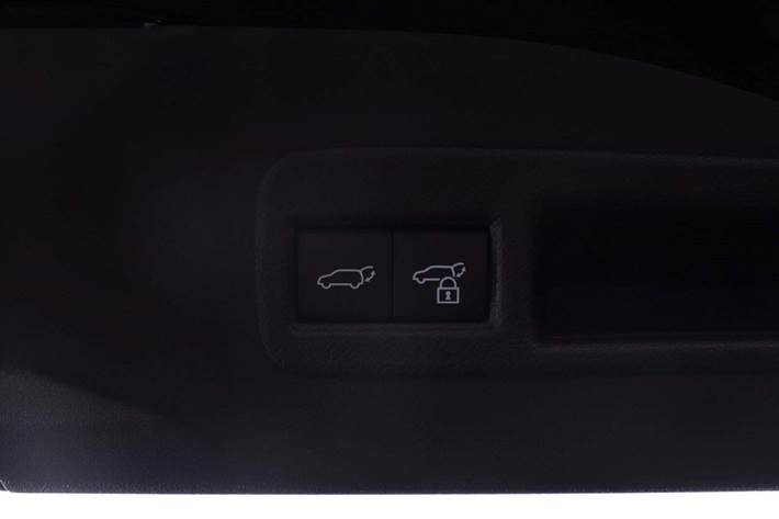 Sort Toyota BZ4X fra 2025