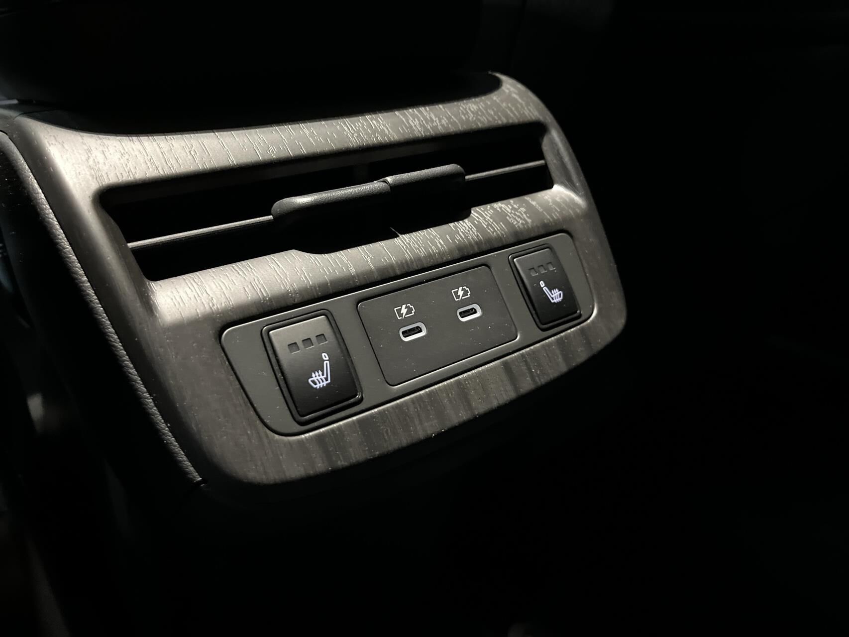 undefined Nissan Ariya fra 2025