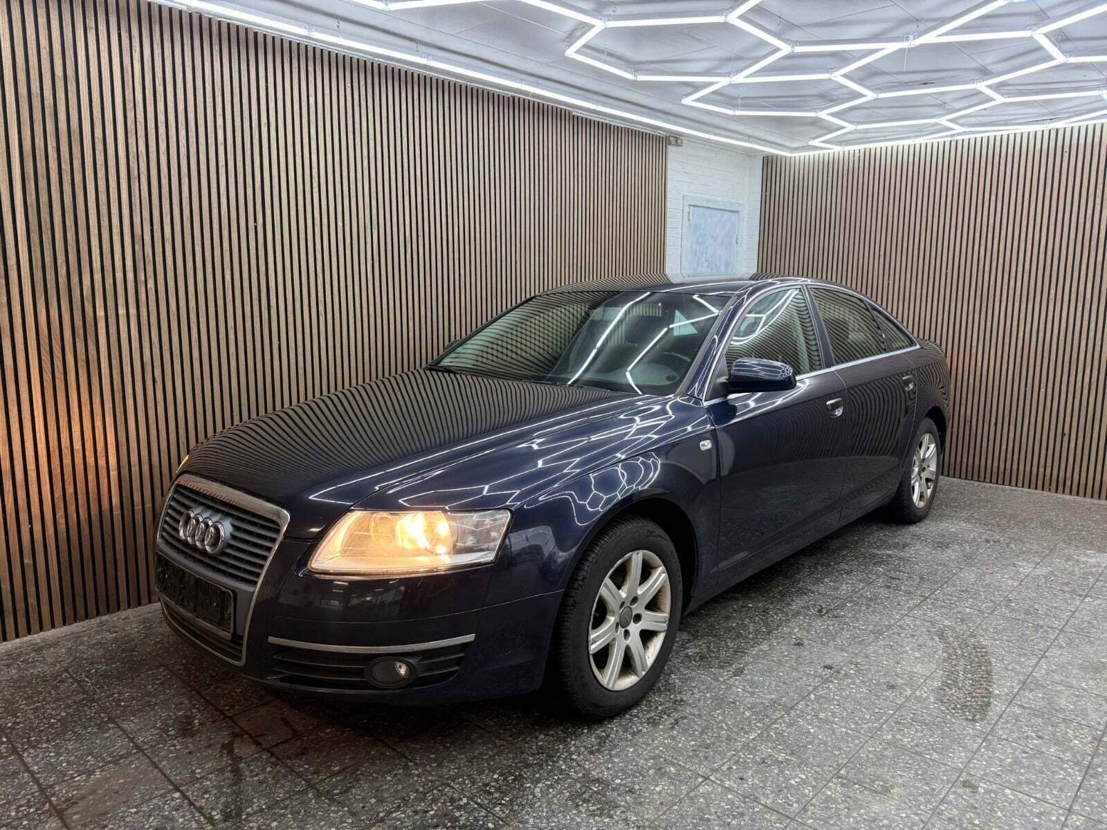 Audi A6 2,4 V6 Avant Multitr.
