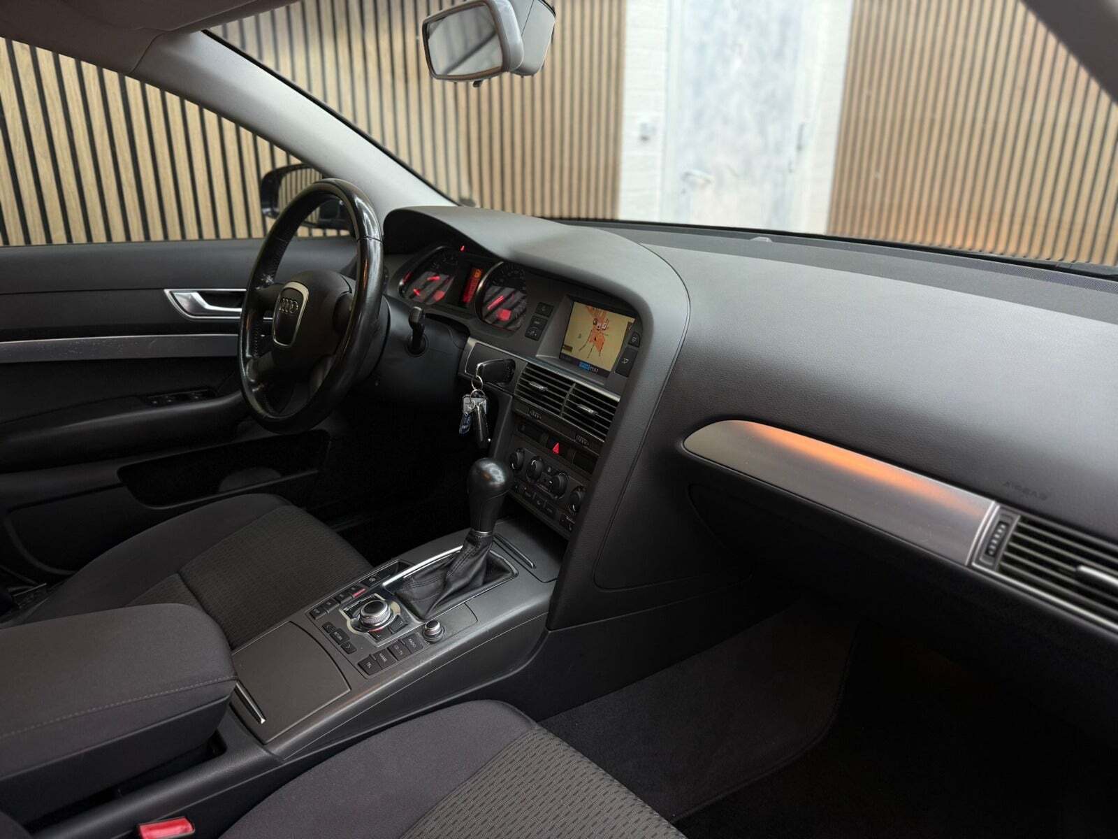 Audi A6 2,4 V6 Avant Multitr.