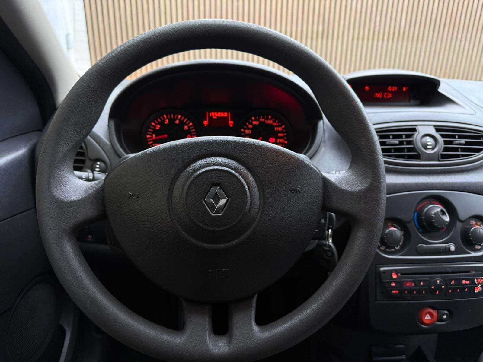 Renault Clio III 1,2 16V 65 Access