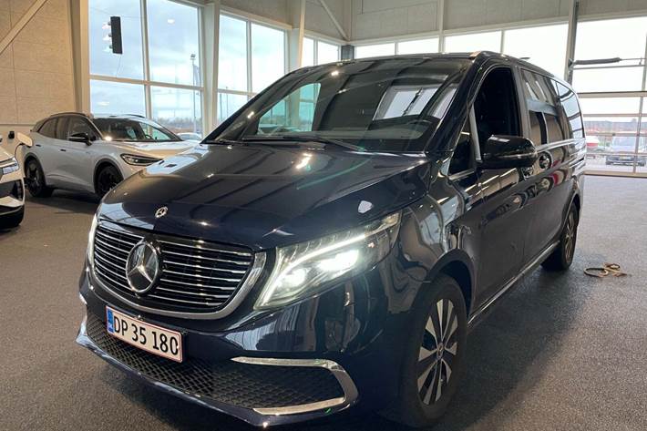 Blå Mercedes EQV300 fra 2020 set udefra