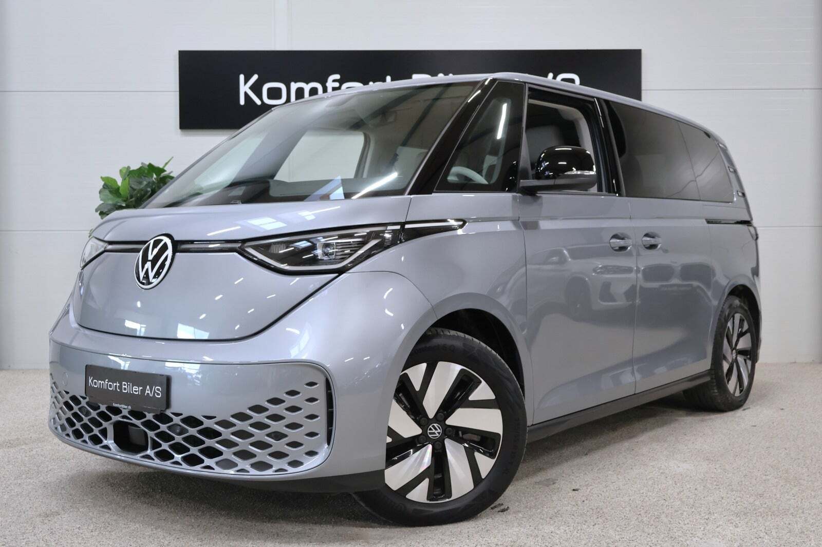 VW ID.Buzz 77 Pro SWB