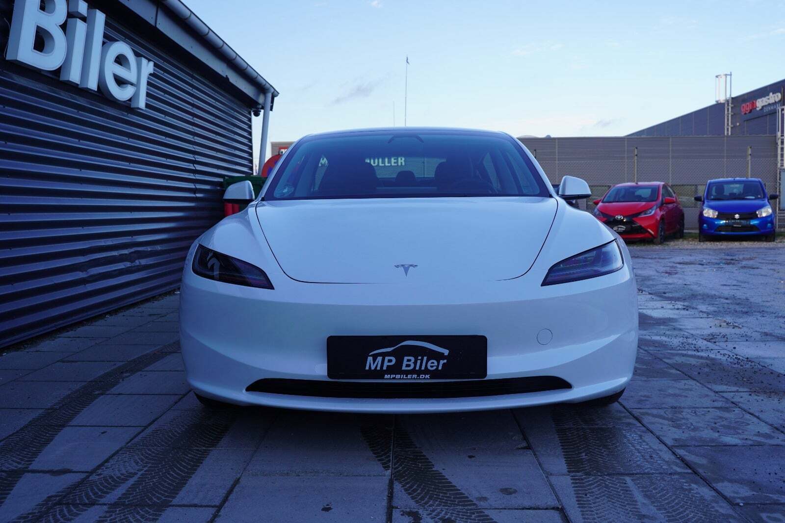 Tesla Model 3 Long Range AWD