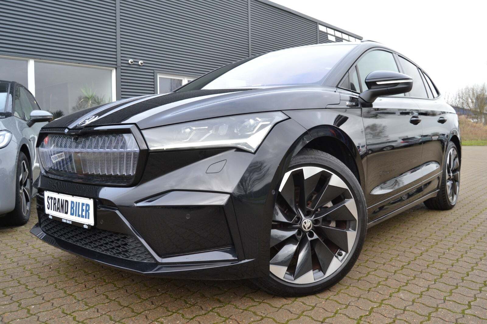 Sort Skoda Enyaq fra 2022