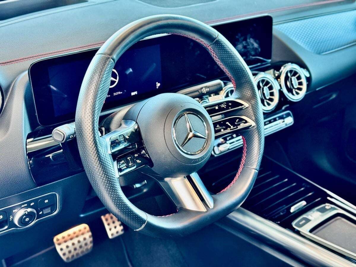 Mercedes EQA300 AMG Line 4Matic