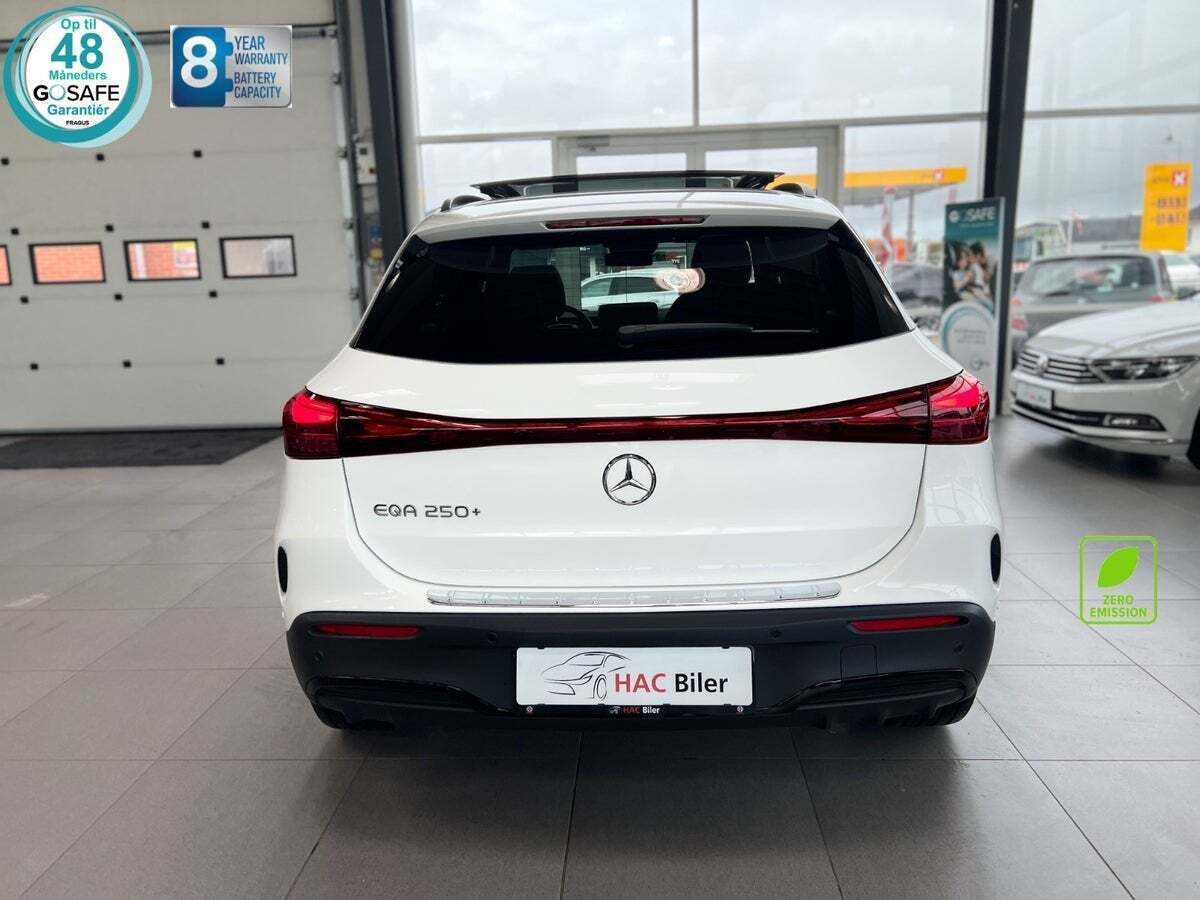 Hvid Mercedes EQA250+ fra 2025