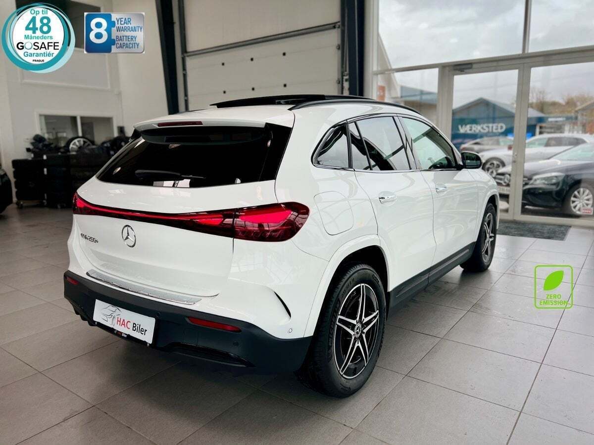Hvid Mercedes EQA250+ fra 2025